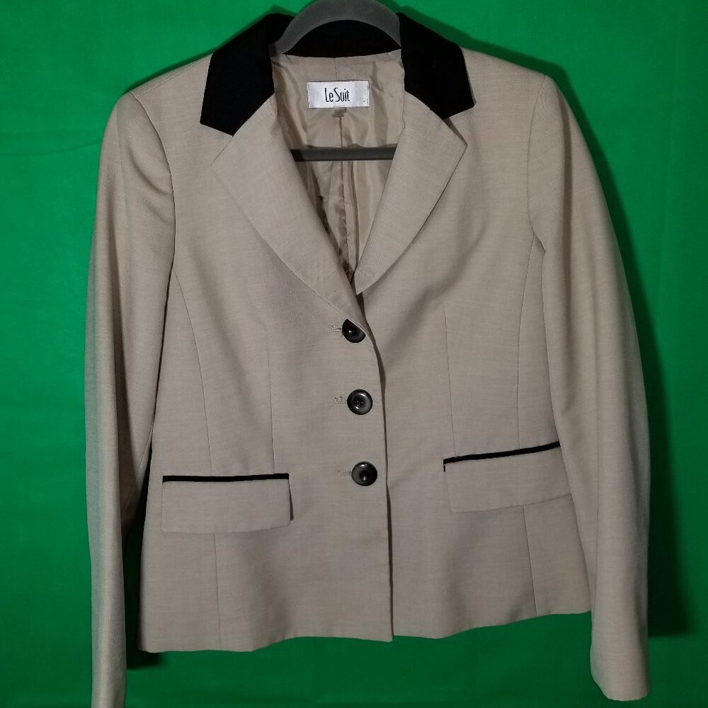 Le Suit Beige Black Trim Collar Two Pocket Womens Blazer Jacket Size 10 Workwear